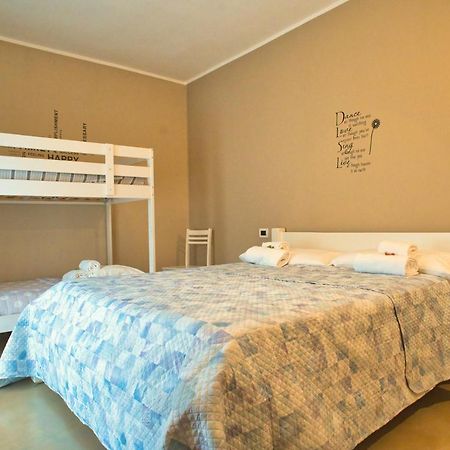 Vanda Luxury House Near Gardaland And Garda Lake Castelnuovo del Garda Exterior photo